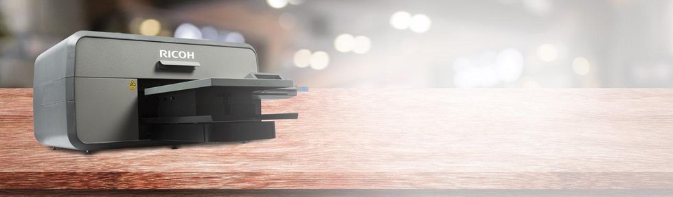 Use a powerful garment printer to reach more customers